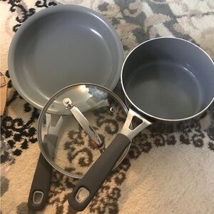 Gray Non-Stick Cookware Set with Lids
